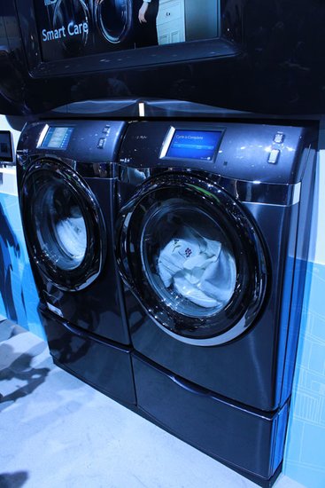 华为手机 能遥控的型号
:CES2012三星推出可用智能手机遥控滚筒洗衣机-第1张图片-太平洋在线下载
