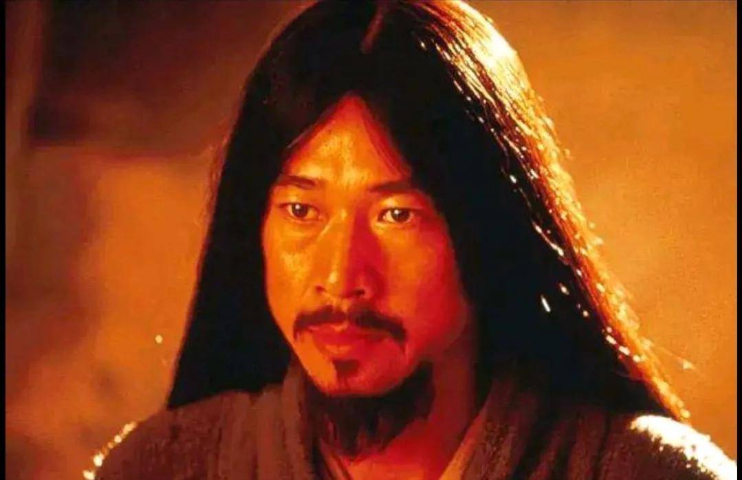可以和女性角色做的手机游戏:张丰毅和唐国强错失的可以吹一辈子的角色：雍正和李云龙-第4张图片-太平洋在线下载